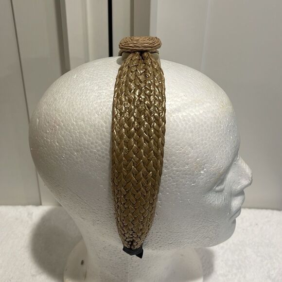 Brand New!! Woven headband with rectangle pendant - Picture 3 of 4